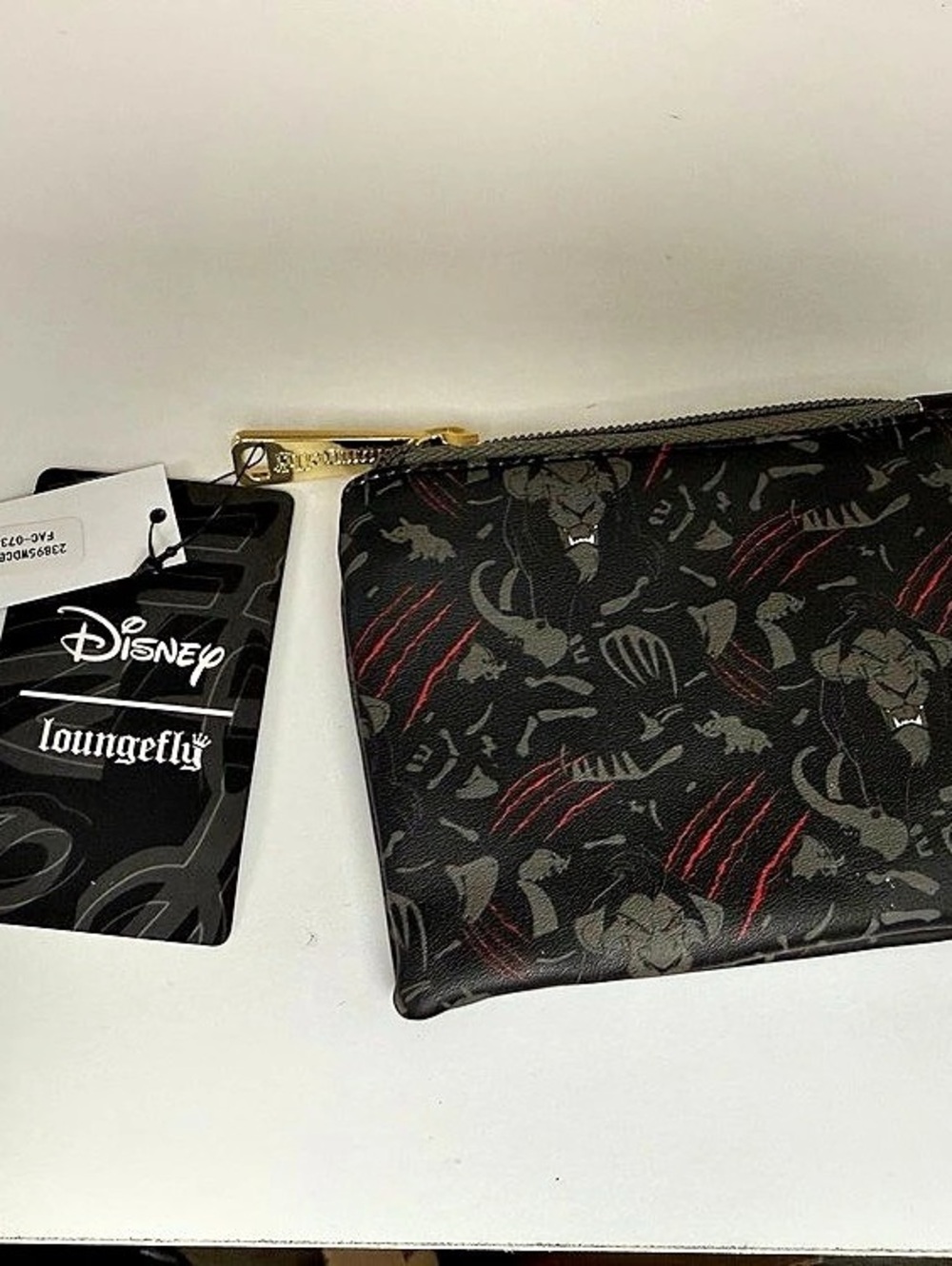 Disney Loungefly Villains Cosmetic Pouch Black NWT